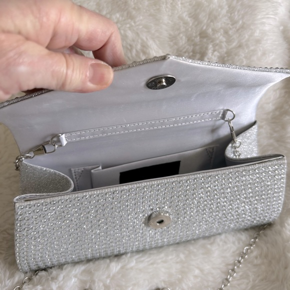 Jessica McClintock Crossbody Clutch Purse - Picture 5 of 7